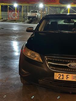 Ford Taurus